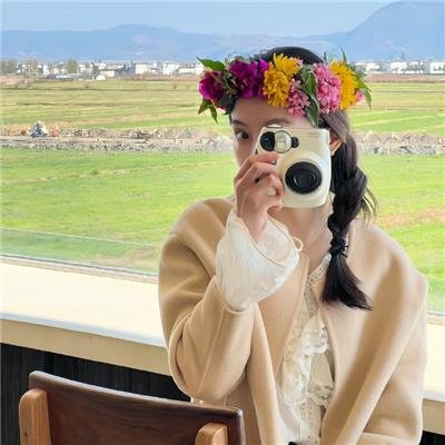 当红主播被曝抠图式演戏，一夜之间宣传路演现场画面流出